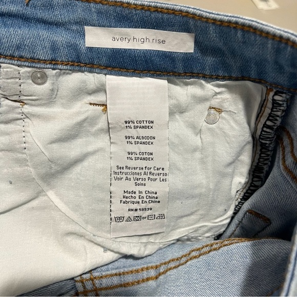 STS Blue Avery Ripped High Waist Crop Jeans Light Wash Size 31 C1857 JA7 - Picture 7 of 8